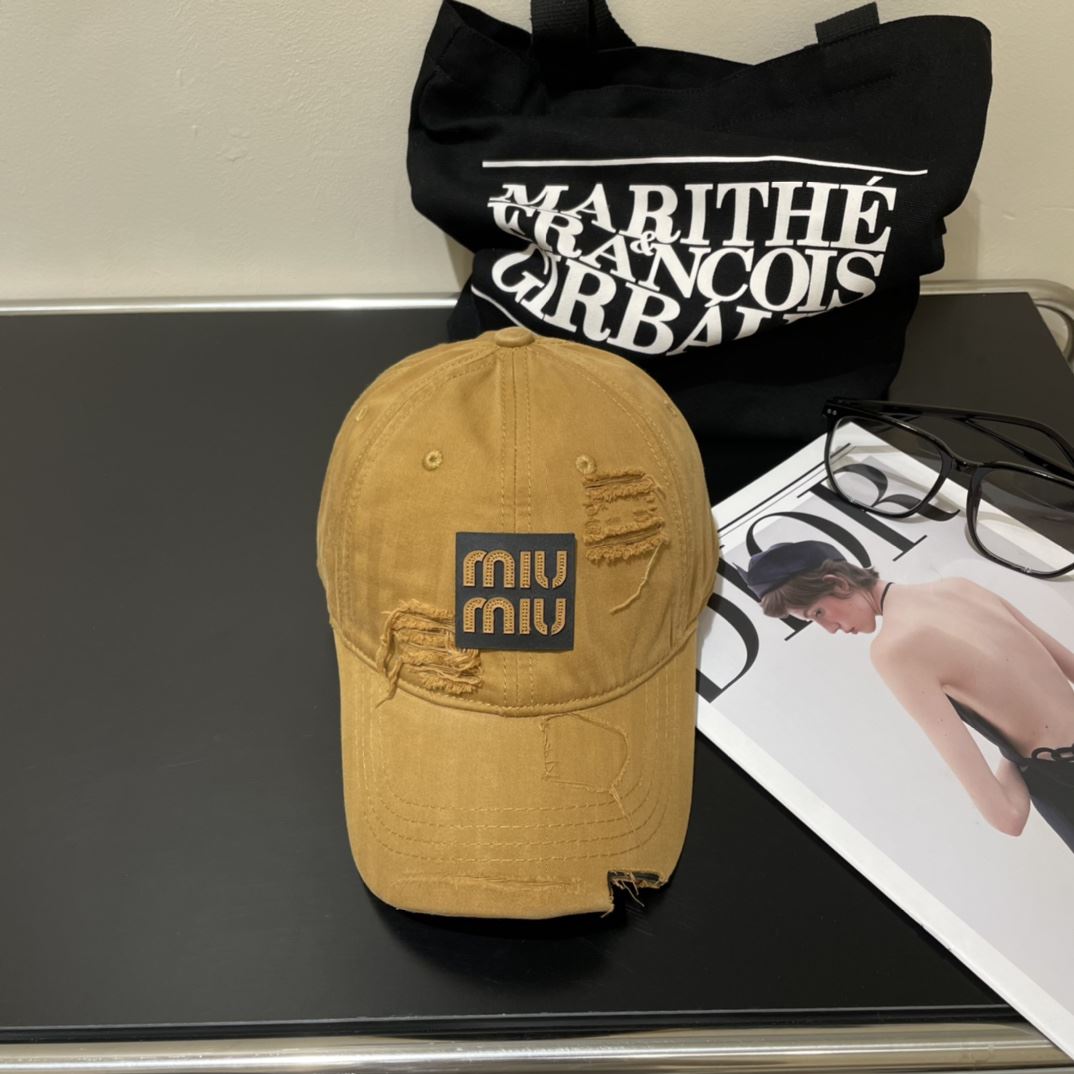 Miu Miu Caps